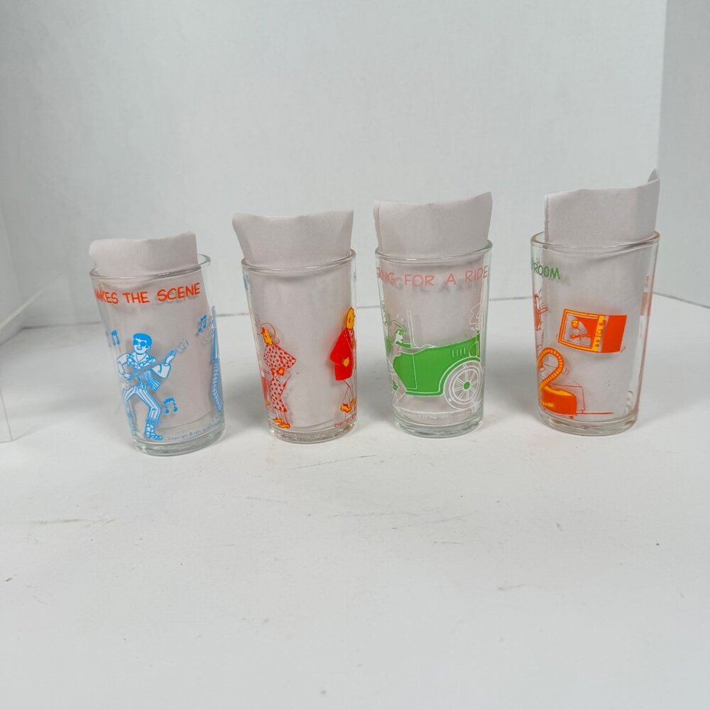 Vtg 1971 Archie Comics Glasses Set of 4 • Reggie Hot Dog Archie Sabrina • Reggie - Picture 5 of 13